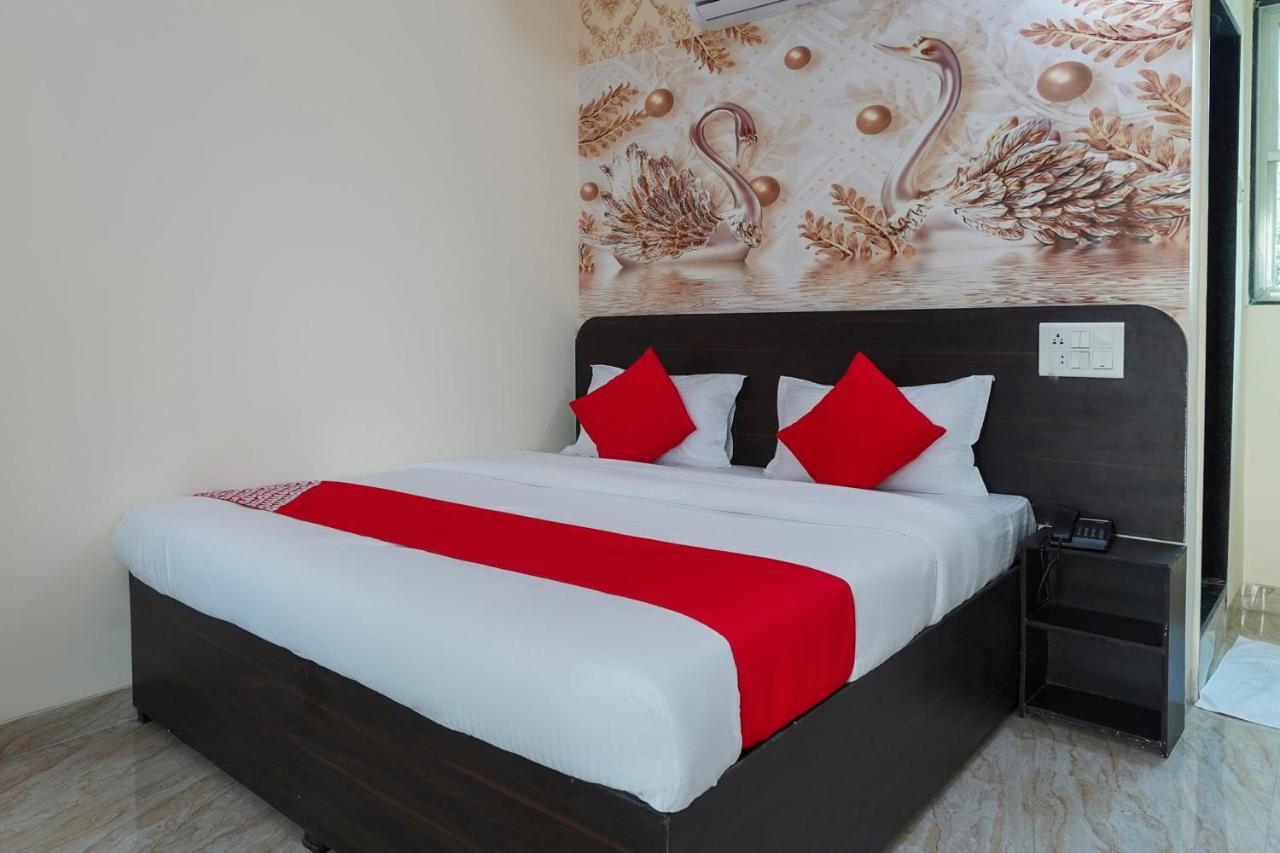Oyo Flagship 68474 Hotel Viraj Pune Exterior foto